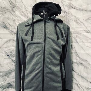 Gray Windbreaker Full-Zip Jacket with Hood and Fitted Silhouette